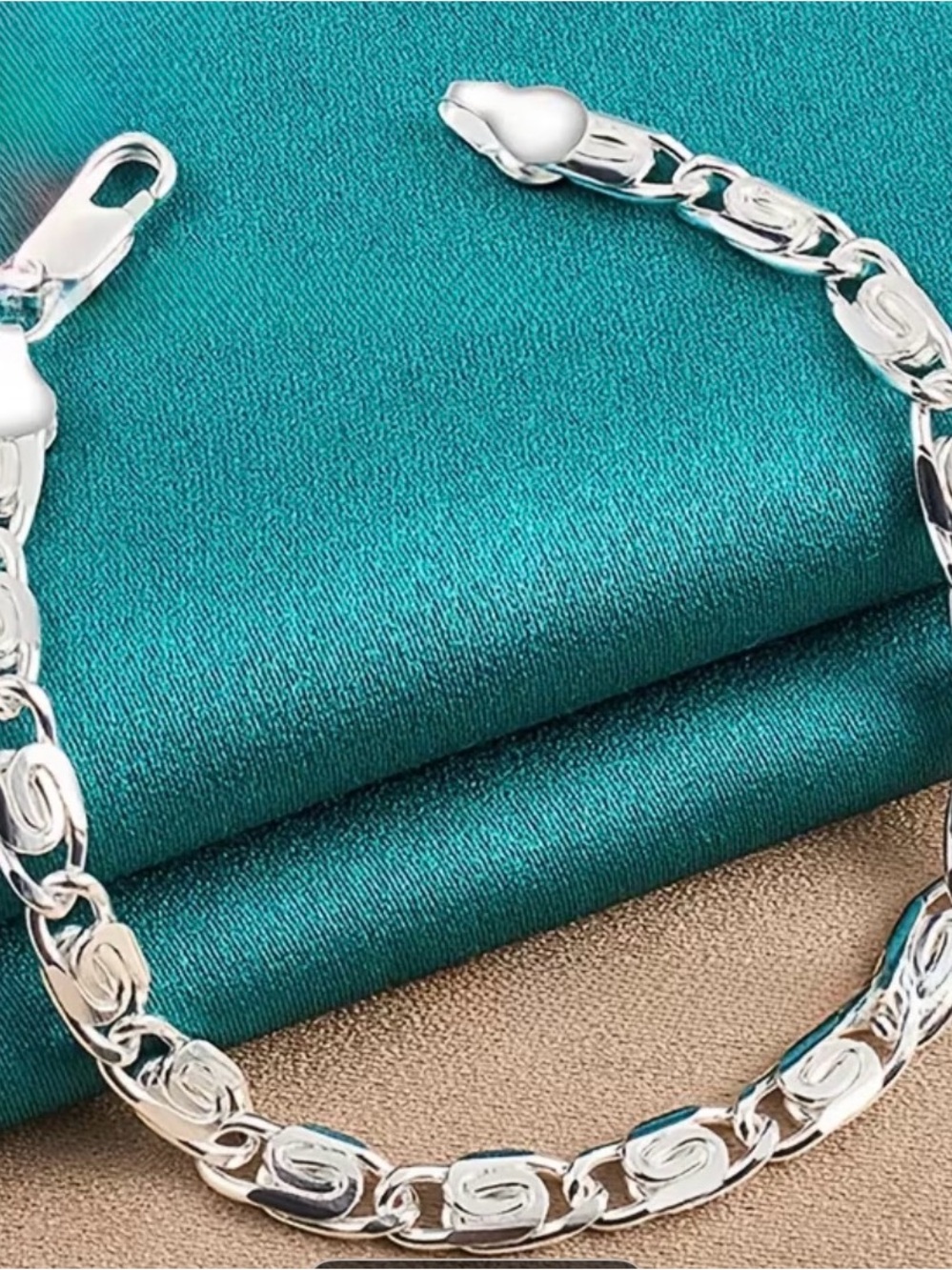 Stainless Steel Link Bracelet in Shiny Silver